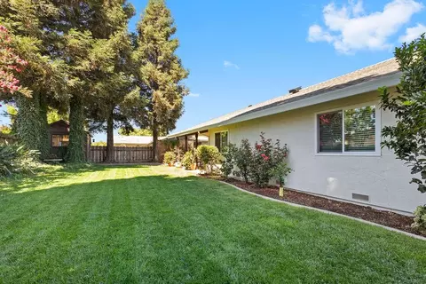 Exterior - 489 Cabernet Ct, Escalon, CA 95320 photo 7 of 16