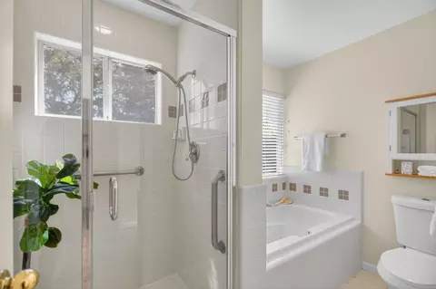 Bath - 208 Avocet Ave, Davis, CA 95616 photo 6 of 8