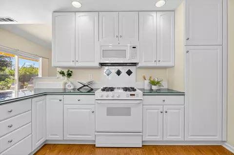 Kitchen - 208 Avocet Ave, Davis, CA 95616 photo 7 of 7