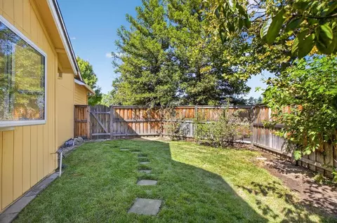 Exterior - 208 Avocet Ave, Davis, CA 95616 photo 9 of 20