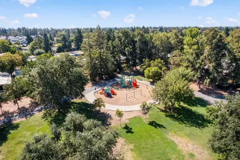 View/Area - 208 Avocet Ave, Davis, CA 95616 photo 8 of 9