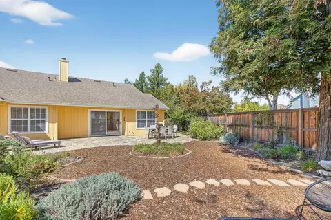 Exterior - 208 Avocet Ave, Davis, CA 95616 photo 17 of 20