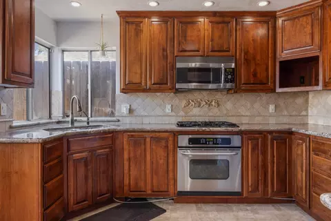 Kitchen - 175 W Clover Rd, Tracy, CA 95376 photo 2 of 3