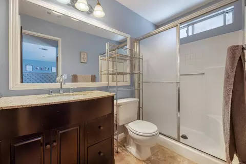 Bath - 175 W Clover Rd, Tracy, CA 95376 photo 2 of 3