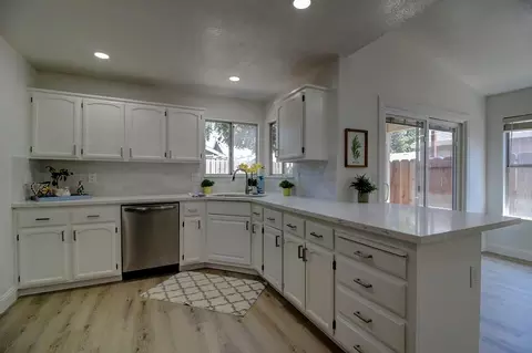 3884 Paula Ct, Turlock, CA 95382 photo 10