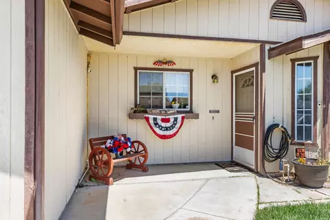 1155 Brentwood Ave, Gustine, CA 95322 photo 3