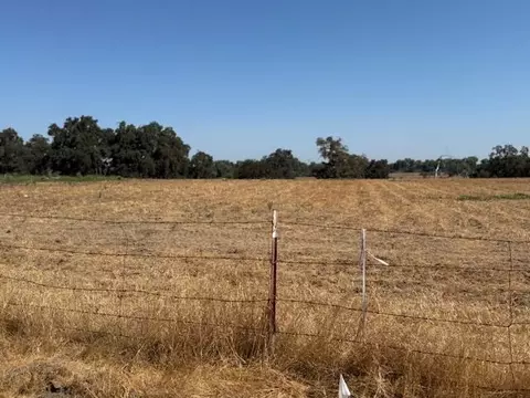 Other - 423 Hogue Rd, Modesto, CA 95356 photo 2 of 3