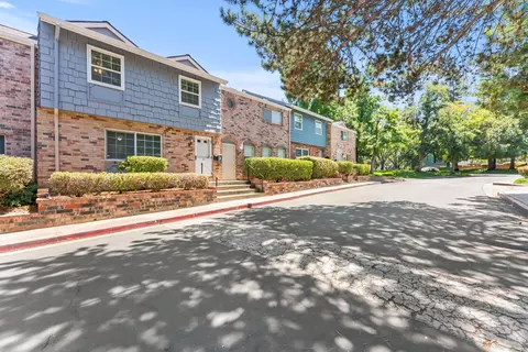 4006 Knoll Top Ct, Carmichael, CA 95608 photo 4