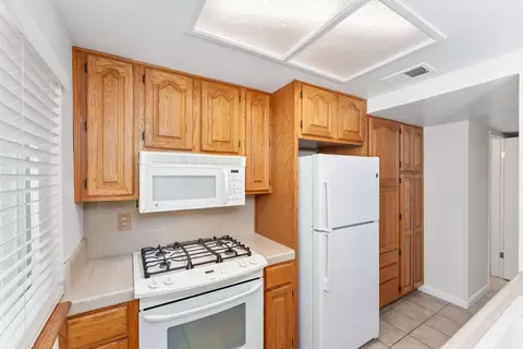 4006 Knoll Top Ct, Carmichael, CA 95608 photo 25