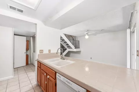 4006 Knoll Top Ct, Carmichael, CA 95608 photo 21
