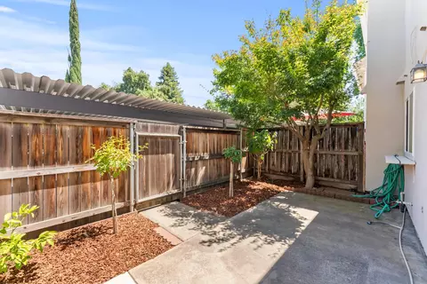 4006 Knoll Top Ct, Carmichael, CA 95608 photo 41