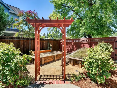 704 Kestrel Pl, Davis, CA 95616 photo 38