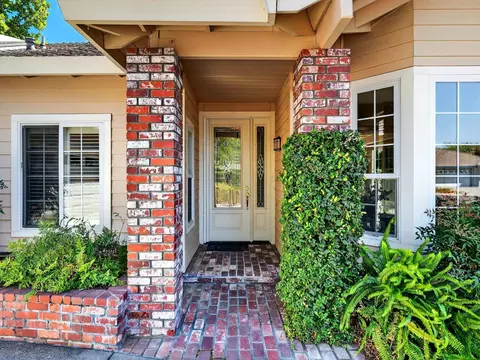 704 Kestrel Pl, Davis, CA 95616 photo 2