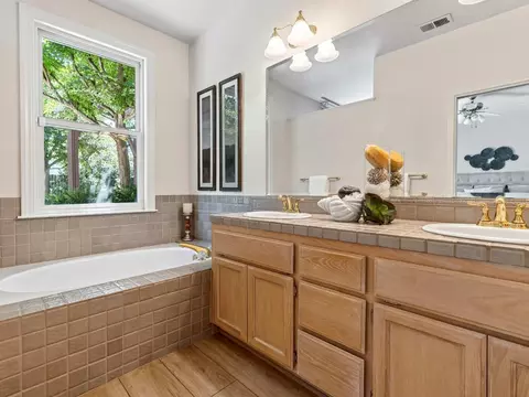 704 Kestrel Pl, Davis, CA 95616 photo 24