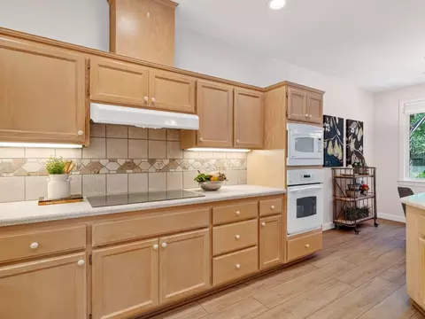 704 Kestrel Pl, Davis, CA 95616 photo 12