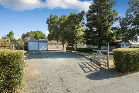 13495 E Live Oak Rd, Lodi, CA 95240 photo 5