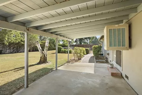 13495 E Live Oak Rd, Lodi, CA 95240 photo 9
