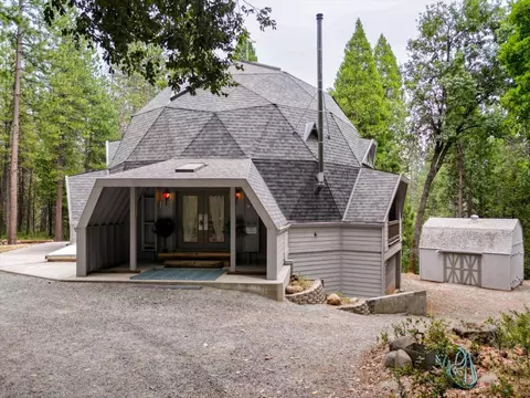 18125 Douglas Rd, Nevada City, CA 95959