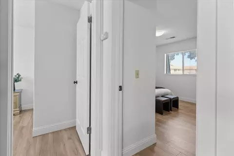 Entry Way - 1974 Shadowbrook Dr, Merced, CA 95348 photo 3 of 4