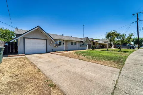 Exterior - 1883 14th St, Olivehurst, CA 95961 photo 3 of 7
