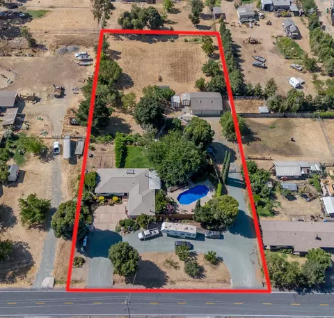 2482 E Collier Rd, Acampo, CA 95220 photo 4