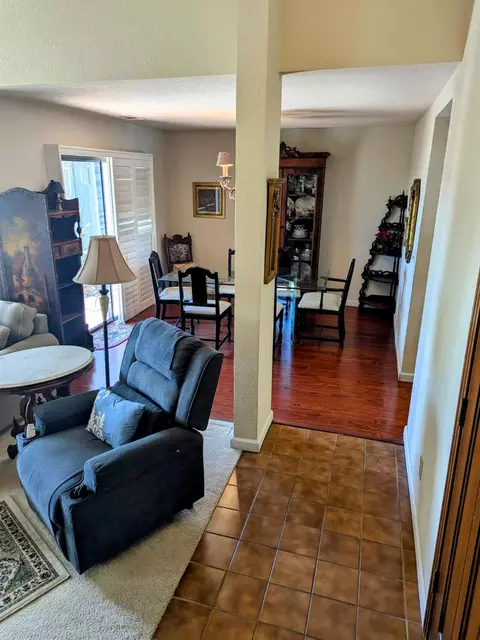 3836 Cougar Pl, Modesto, CA 95356 photo 9