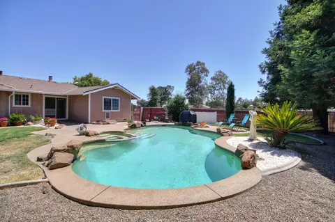 Exterior - 11384 Colony Rd, Wilton, CA 95693 photo 5 of 20