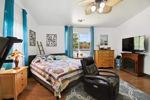Bedroom - 11384 Colony Rd, Wilton, CA 95693 photo 3 of 4