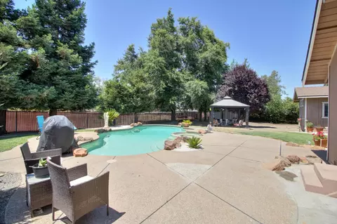 Exterior - 11384 Colony Rd, Wilton, CA 95693 photo 6 of 20