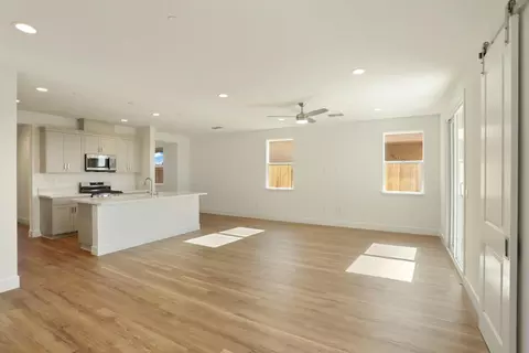 3274 Leo David St, Manteca, CA 95337 photo 12