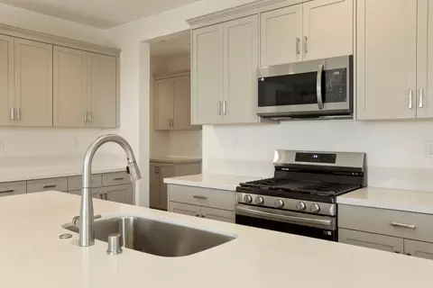 3274 Leo David St, Manteca, CA 95337 photo 9