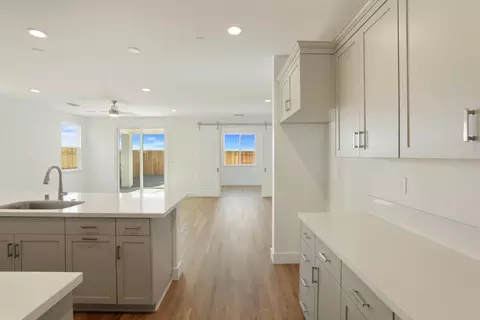 3274 Leo David St, Manteca, CA 95337 photo 5