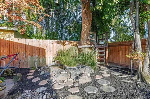 806 Barham Ct, Modesto, CA 95350 photo 29