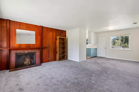 Living - 5437 Robertson Ave, Carmichael, CA 95608 photo 2 of 8