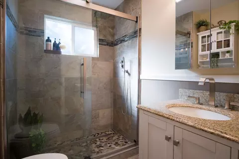 Bath - 3517 Longview Rd, Antioch, CA 94509 photo 2 of 2