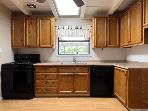 Kitchen - 5601 Northland Rd, Manteca, CA 95336 photo 1 of 3