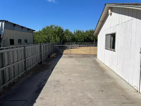 Exterior - 5601 Northland Rd, Manteca, CA 95336 photo 12 of 20