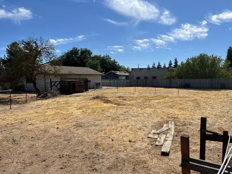 Exterior - 5601 Northland Rd, Manteca, CA 95336 photo 16 of 20