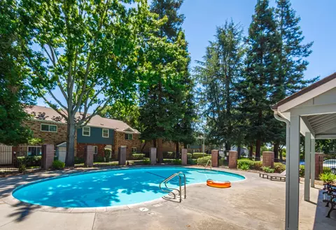 3987 Oak Villa Cir, Carmichael, CA 95608 photo 47
