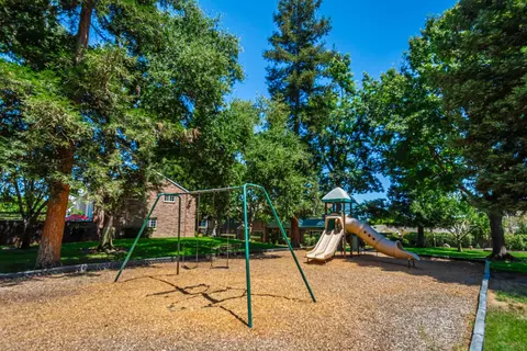 3987 Oak Villa Cir, Carmichael, CA 95608 photo 43