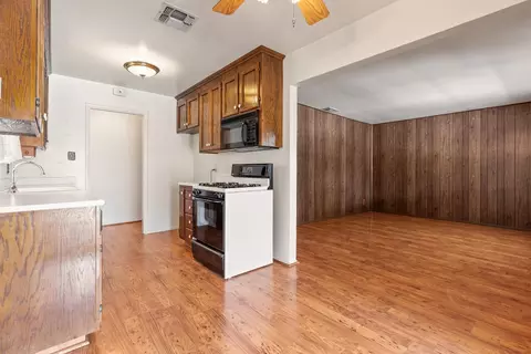 217 E 21st St, Tracy, CA 95376 photo 17