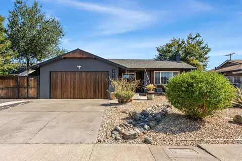 1972 63rd Ave, Sacramento, CA 95822
