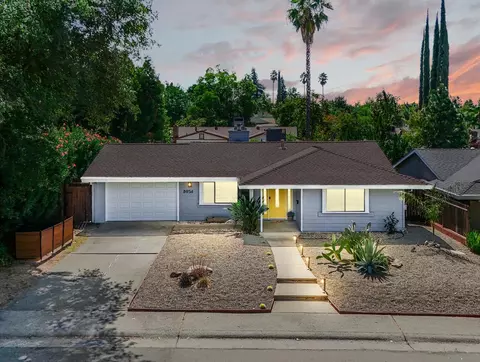 8954 Phoenix Ave, Fair Oaks, CA 95628