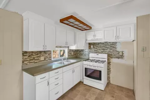 Kitchen - 12217 Keating Rd, Wilton, CA 95693 photo 5 of 9