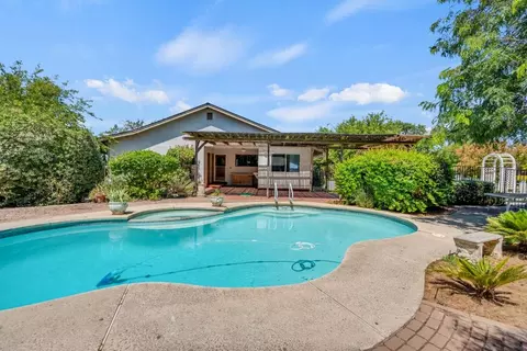Exterior - 12217 Keating Rd, Wilton, CA 95693 photo 6 of 31