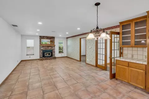 Living - 12217 Keating Rd, Wilton, CA 95693 photo 2 of 7