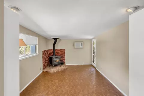 Living - 12217 Keating Rd, Wilton, CA 95693 photo 7 of 7