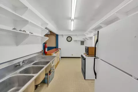 Kitchen - 12217 Keating Rd, Wilton, CA 95693 photo 9 of 9