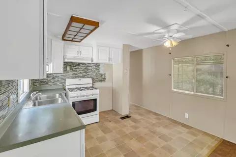 Kitchen - 12217 Keating Rd, Wilton, CA 95693 photo 6 of 9