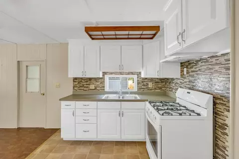 Kitchen - 12217 Keating Rd, Wilton, CA 95693 photo 7 of 9